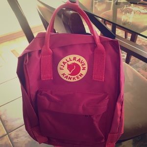 Fjallraven Kånken Mini Backpack Pink